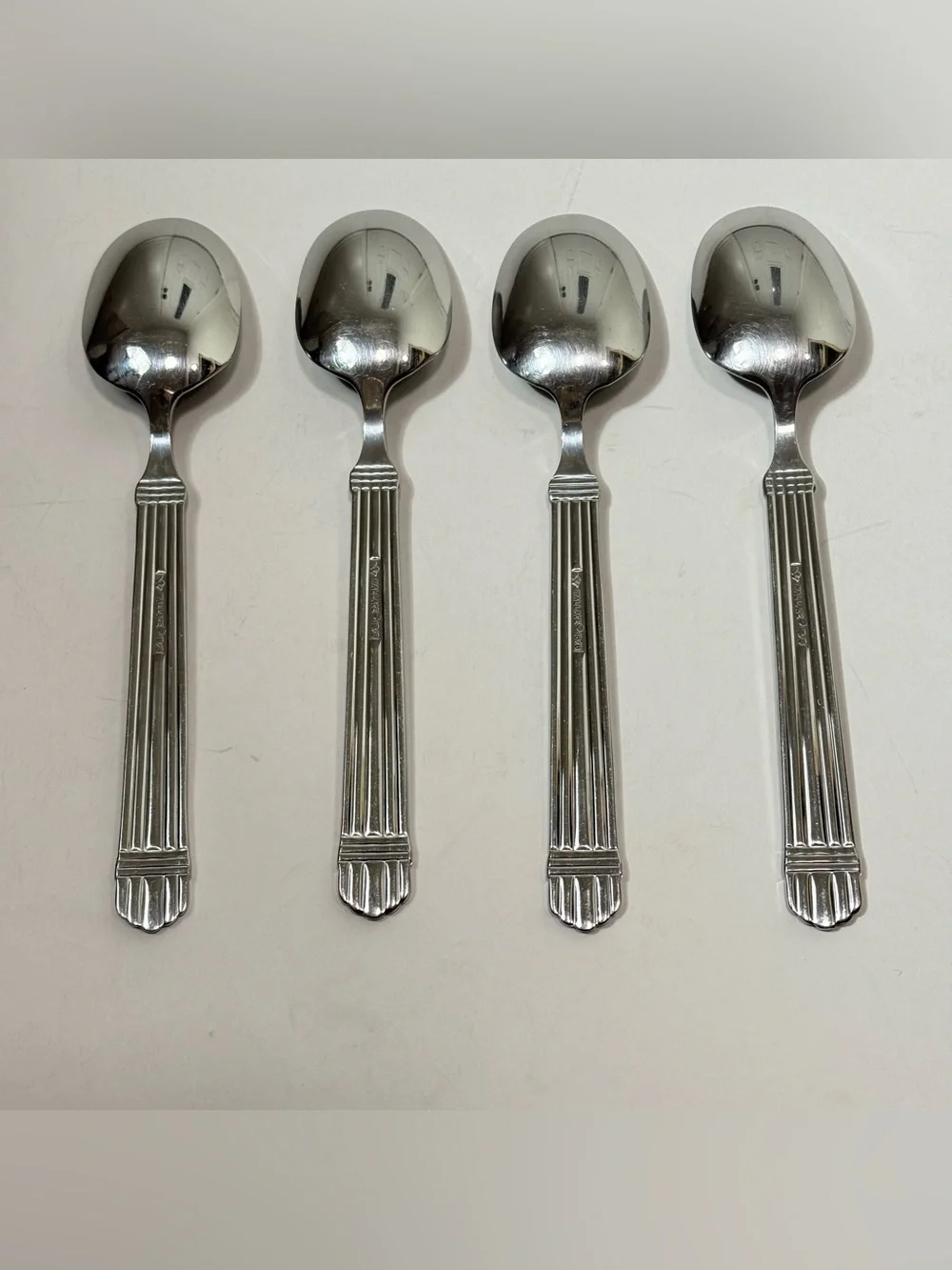 4 Wallace CHARDONNAY Oval Soup Spoons 18/8 Stainless Flatware Ribbed 7 1/2”